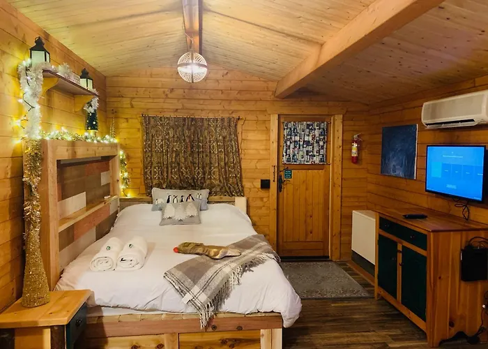 Fancy Fireflies Cabin